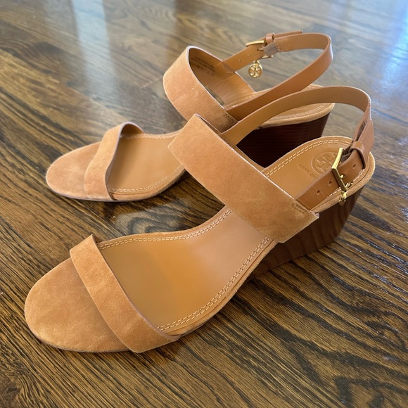Tory Burch Mini Benton Wedged Sandal - Picture 2 of 6